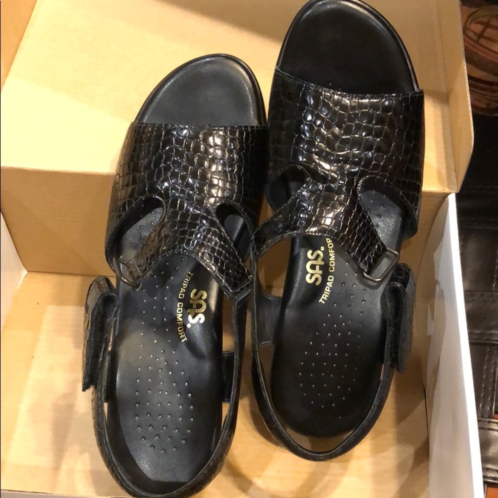 SAS women’s Suntamer sandals black croc size 7.5M